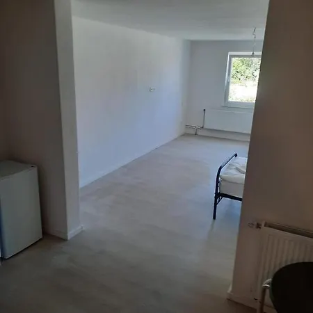 Wise:w12 3 Bettzimmer Nahe Takeoff Gewerbepark *